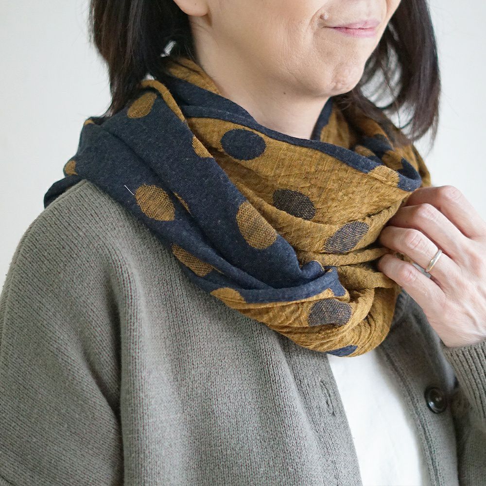 Branch m‘.,ブランチエム,ナチュラル,30代,40代,50代,60代,ウール,ゆったり,ストール,スヌード,サークルストール,ウールストール,ウールスヌード,水玉,水玉マフラー,水玉スヌード,ドット柄,ドット,ドットマフラー