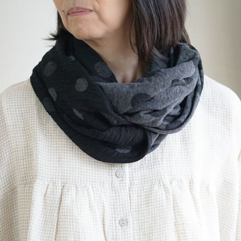 Branch m‘.,ブランチエム,ナチュラル,30代,40代,50代,60代,ウール,ゆったり,ストール,スヌード,サークルストール,ウールストール,ウールスヌード,水玉,水玉マフラー,水玉スヌード,ドット柄,ドット,ドットマフラー