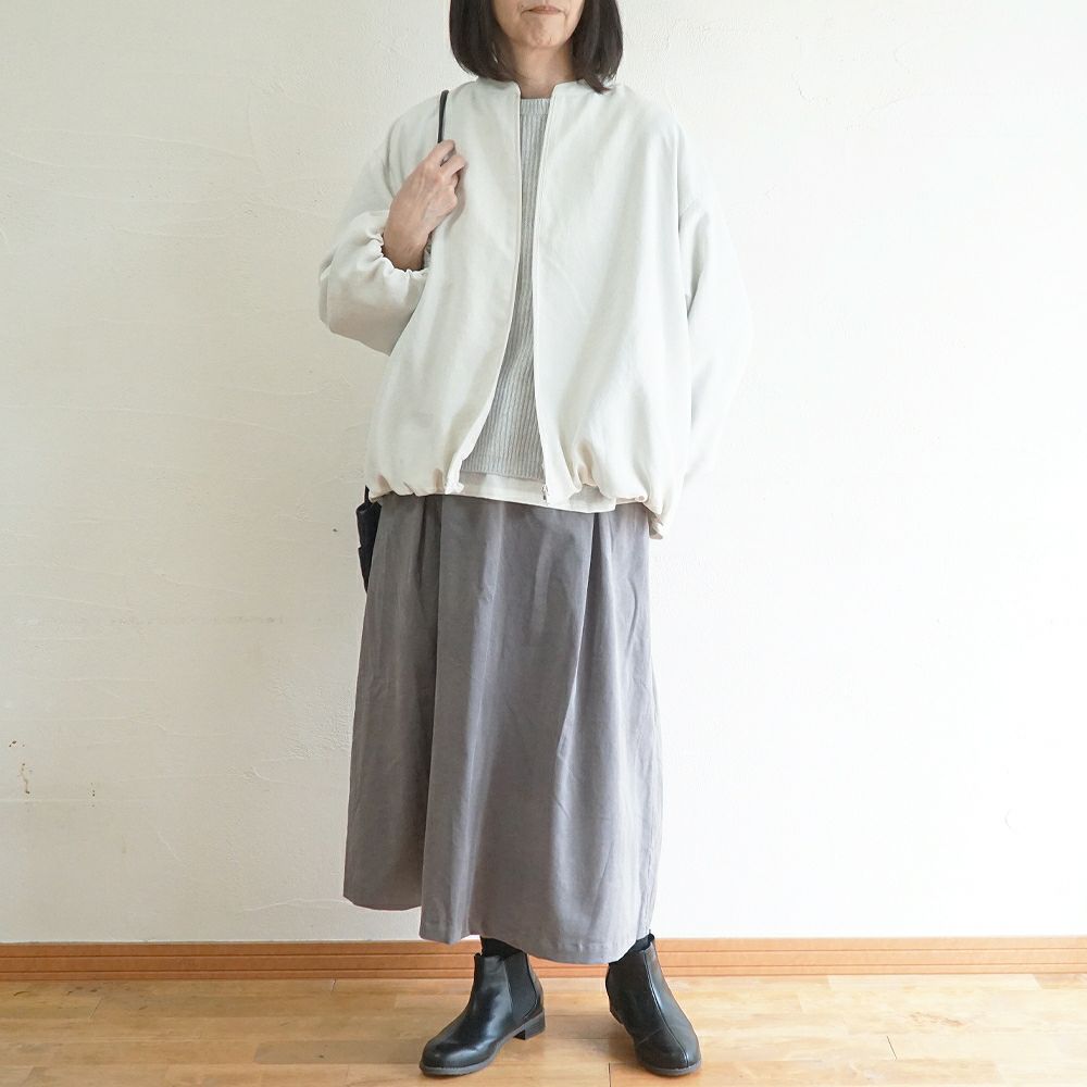 Branch m‘.,ブランチエム,ナチュラル,30代,40代,50代,60代,コットン,綿,ゆったり,skirt,スカート,タックスカート,コーデュロイ,細コール,コーデュロイスカート