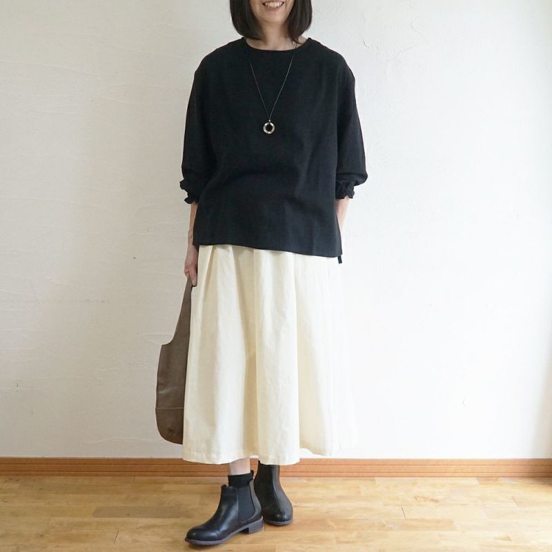 Branch m‘.,ブランチエム,ナチュラル,30代,40代,50代,60代,コットン,綿,ゆったり,skirt,スカート,タックスカート,コーデュロイ,細コール,コーデュロイスカート