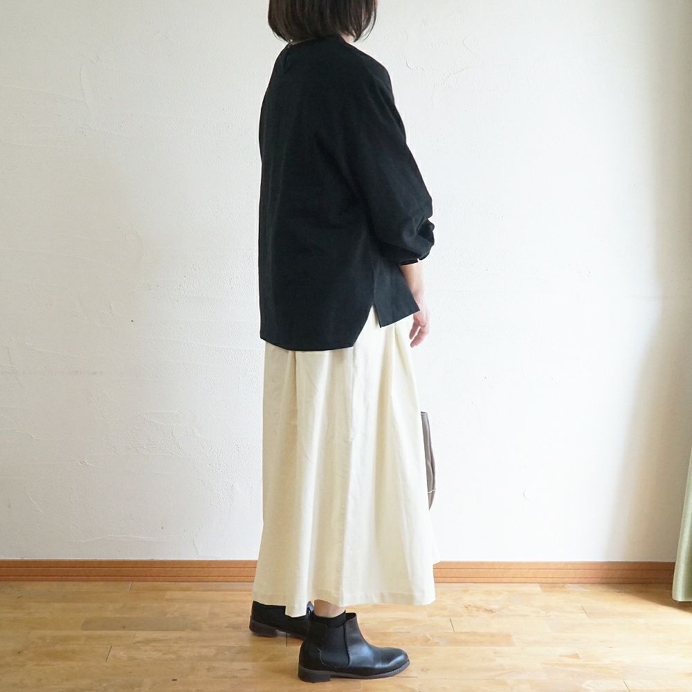 Branch m‘.,ブランチエム,ナチュラル,30代,40代,50代,60代,コットン,綿,ゆったり,skirt,スカート,タックスカート,コーデュロイ,細コール,コーデュロイスカート