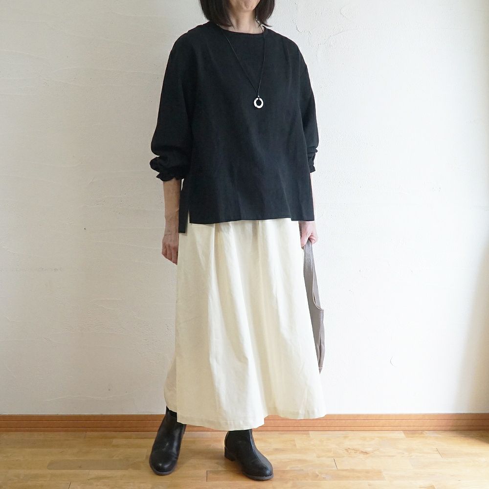 Branch m‘.,ブランチエム,ナチュラル,30代,40代,50代,60代,コットン,綿,ゆったり,skirt,スカート,タックスカート,コーデュロイ,細コール,コーデュロイスカート