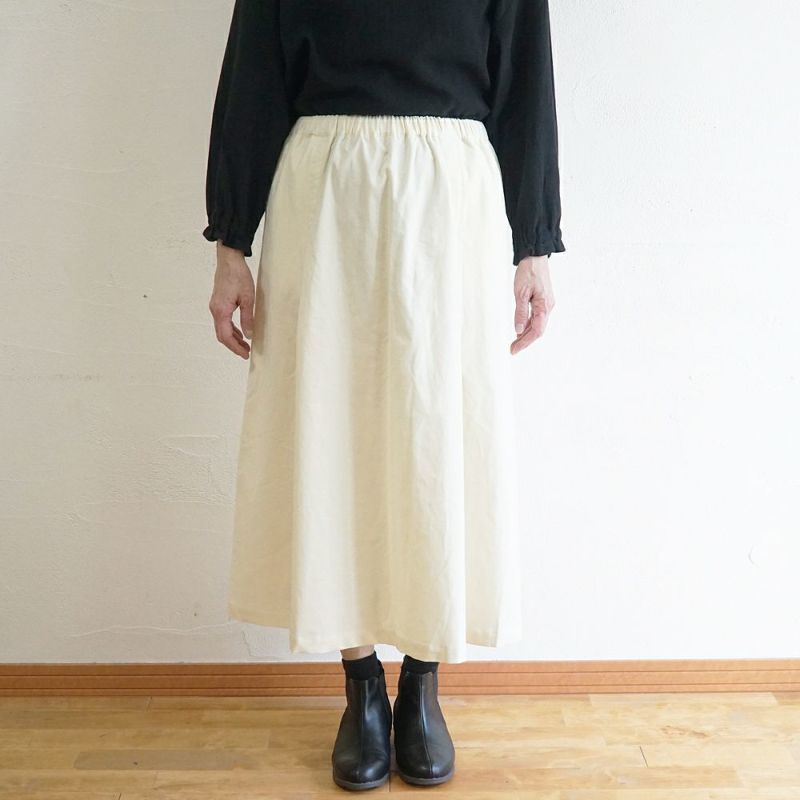 Branch m‘.,ブランチエム,ナチュラル,30代,40代,50代,60代,コットン,綿,ゆったり,skirt,スカート,タックスカート,コーデュロイ,細コール,コーデュロイスカート