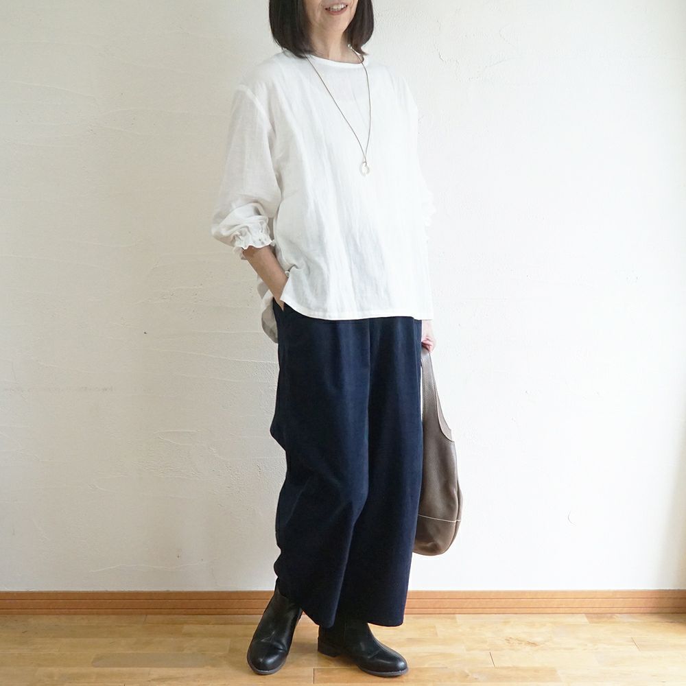 Branch m‘.,ブランチエム,ナチュラル,30代,40代,50代,60代,コットン,綿,ゆったり,パンツ,コクーンパンツ,コーデュロイ,細コール,コーデュロイパンツ,ボウルパンツ
