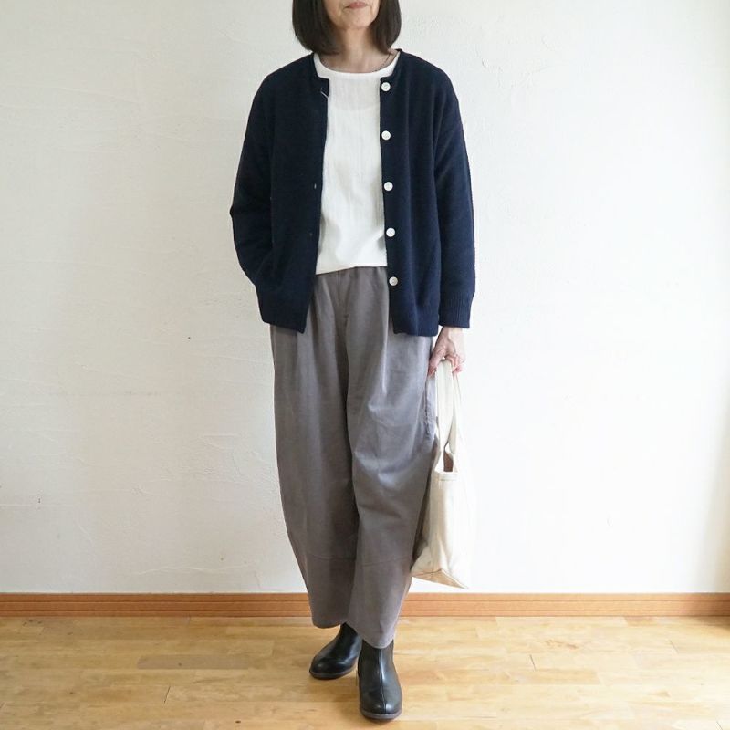 Branch m‘.,ブランチエム,ナチュラル,30代,40代,50代,60代,コットン,綿,ゆったり,パンツ,コクーンパンツ,コーデュロイ,細コール,コーデュロイパンツ,ボウルパンツ