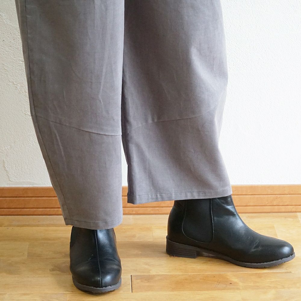 Branch m‘.,ブランチエム,ナチュラル,30代,40代,50代,60代,コットン,綿,ゆったり,パンツ,コクーンパンツ,コーデュロイ,細コール,コーデュロイパンツ,ボウルパンツ