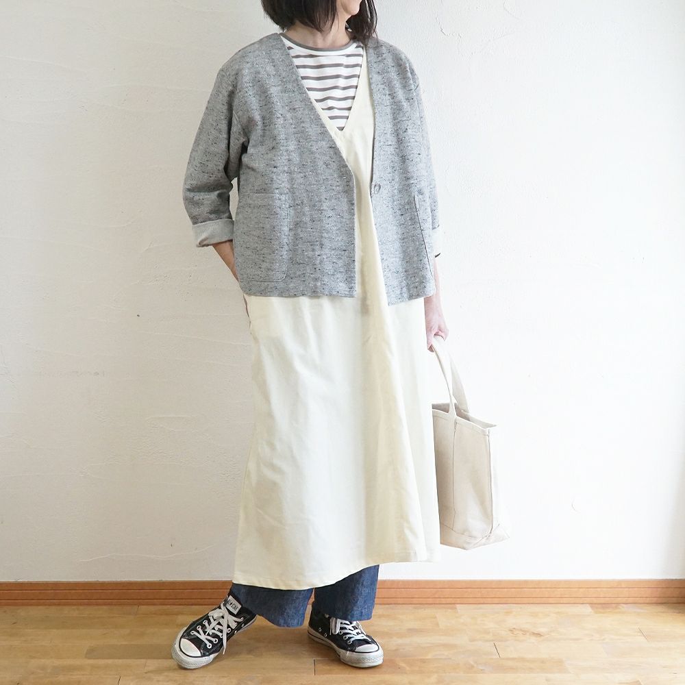 Branch m‘.,ブランチエム,ナチュラル,30代,40代,50代,60代,コットン,綿,ゆったり,ワンピース,ノースリーブワンピース,Vネックワンピース,コーデュロイ,細コール,コーデュロイワンピース,細コールワンピース