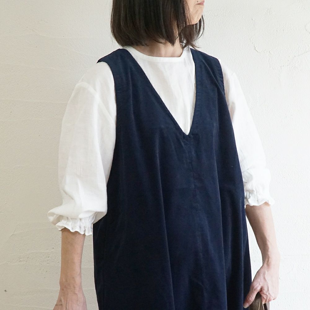 Branch m‘.,ブランチエム,ナチュラル,30代,40代,50代,60代,コットン,綿,ゆったり,ワンピース,ノースリーブワンピース,Vネックワンピース,コーデュロイ,細コール,コーデュロイワンピース,細コールワンピース