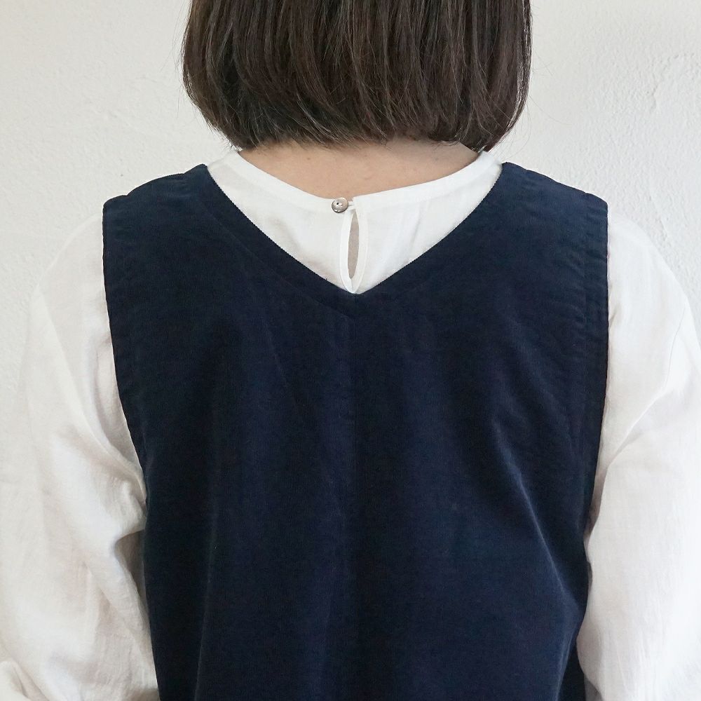 Branch m‘.,ブランチエム,ナチュラル,30代,40代,50代,60代,コットン,綿,ゆったり,ワンピース,ノースリーブワンピース,Vネックワンピース,コーデュロイ,細コール,コーデュロイワンピース,細コールワンピース