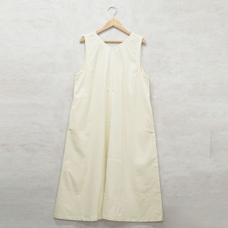 Branch m‘.,ブランチエム,ナチュラル,30代,40代,50代,60代,コットン,綿,ゆったり,ワンピース,ノースリーブワンピース,Vネックワンピース,コーデュロイ,細コール,コーデュロイワンピース,細コールワンピース