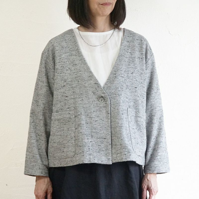 Branch m‘.,ブランチエム,ナチュラル,30代,40代,50代,60代,コットン,ゆったり,綿,アウター,カーディガン,ジャケット,羽織り,羽織,ライトアウター,Vネックジャケット,Vネックカーディガン,ネップ,ジャズネップ