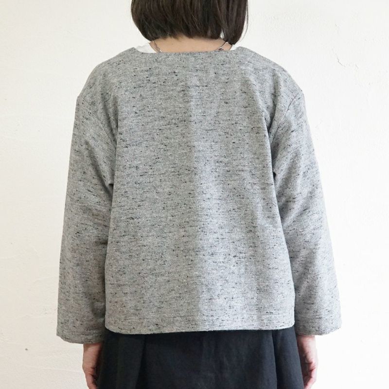 Branch m‘.,ブランチエム,ナチュラル,30代,40代,50代,60代,コットン,ゆったり,綿,アウター,カーディガン,ジャケット,羽織り,羽織,ライトアウター,Vネックジャケット,Vネックカーディガン,ネップ,ジャズネップ