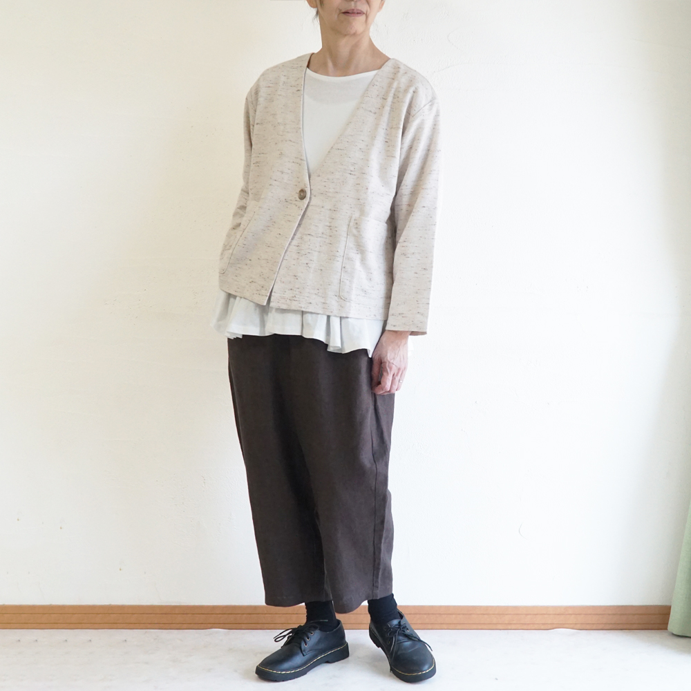 Branch m‘.,ブランチエム,ナチュラル,30代,40代,50代,60代,コットン,ゆったり,綿,アウター,カーディガン,ジャケット,羽織り,羽織,ライトアウター,Vネックジャケット,Vネックカーディガン,ネップ,ジャズネップ