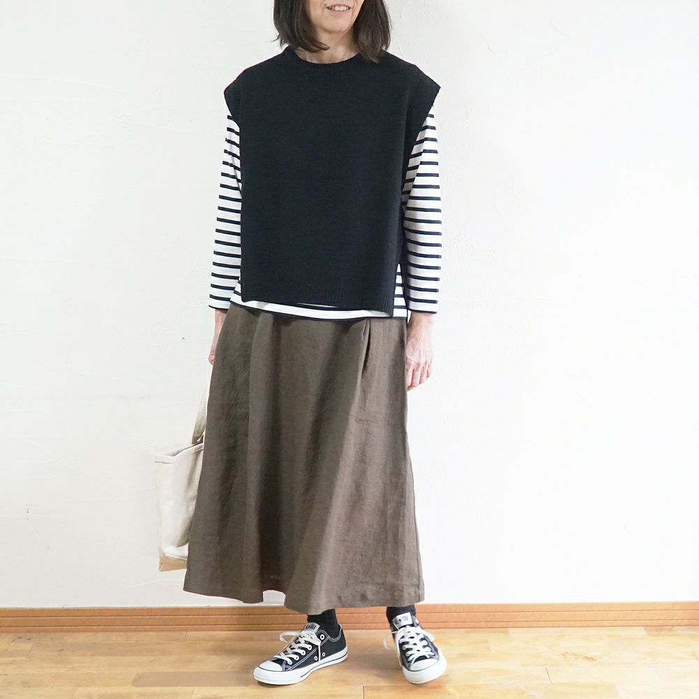 Branch m‘.,ブランチエム,ナチュラル,30代,40代,50代,60代,ウール,ゆったり,knit,ニット,ウール混,ベスト、ニットベスト,ドロップショルダー,ドロップショルダーベスト,レイヤード,重ね着