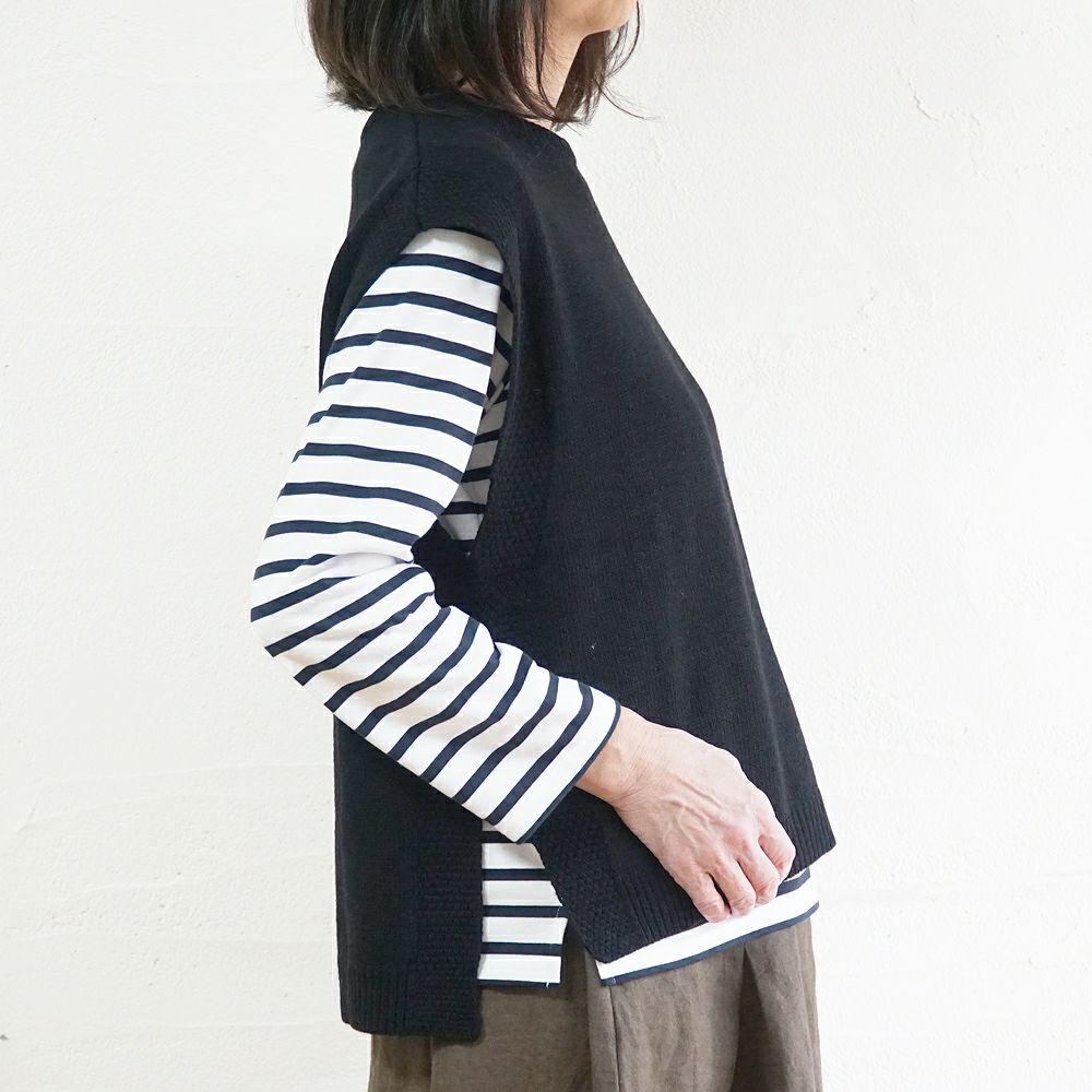 Branch m‘.,ブランチエム,ナチュラル,30代,40代,50代,60代,ウール,ゆったり,knit,ニット,ウール混,ベスト、ニットベスト,ドロップショルダー,ドロップショルダーベスト,レイヤード,重ね着