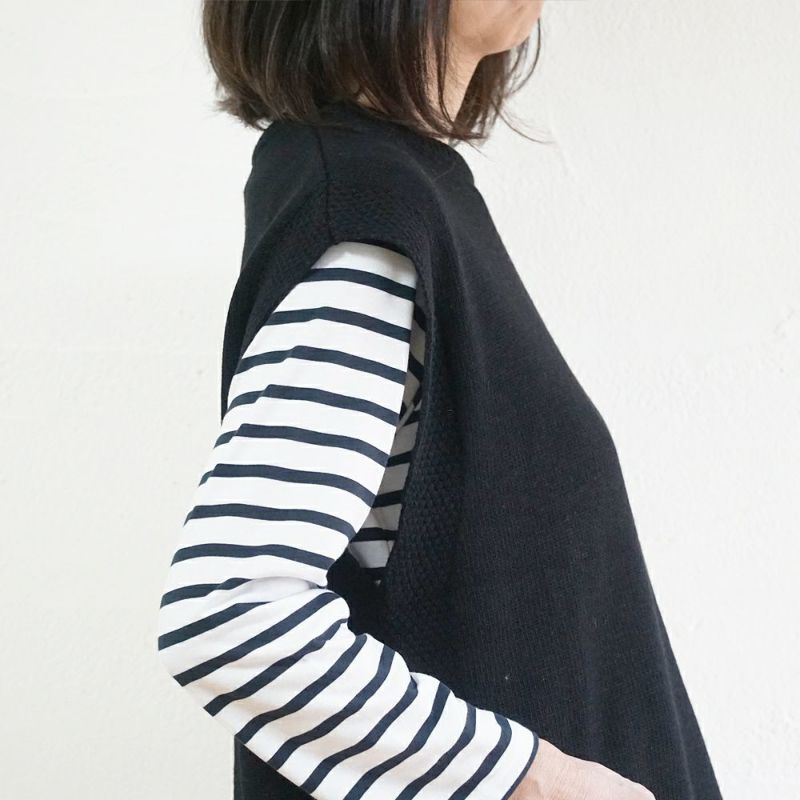 Branch m‘.,ブランチエム,ナチュラル,30代,40代,50代,60代,ウール,ゆったり,knit,ニット,ウール混,ベスト、ニットベスト,ドロップショルダー,ドロップショルダーベスト,レイヤード,重ね着
