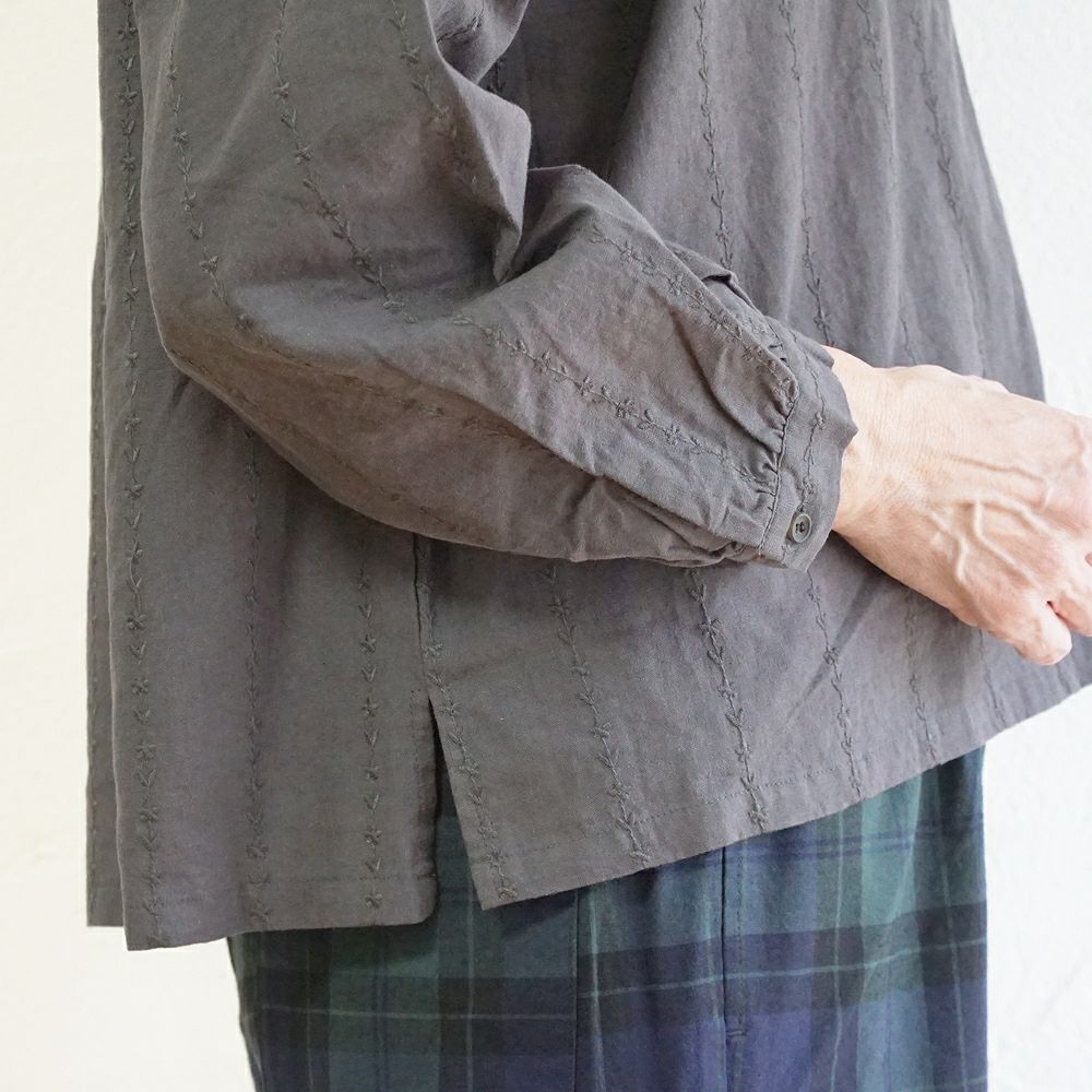 Branch m‘.,ブランチエム,ナチュラル,30代,40代,50代,60代,コットン,綿,ゆったり,blouse,ブラウス,フリルブラウス,