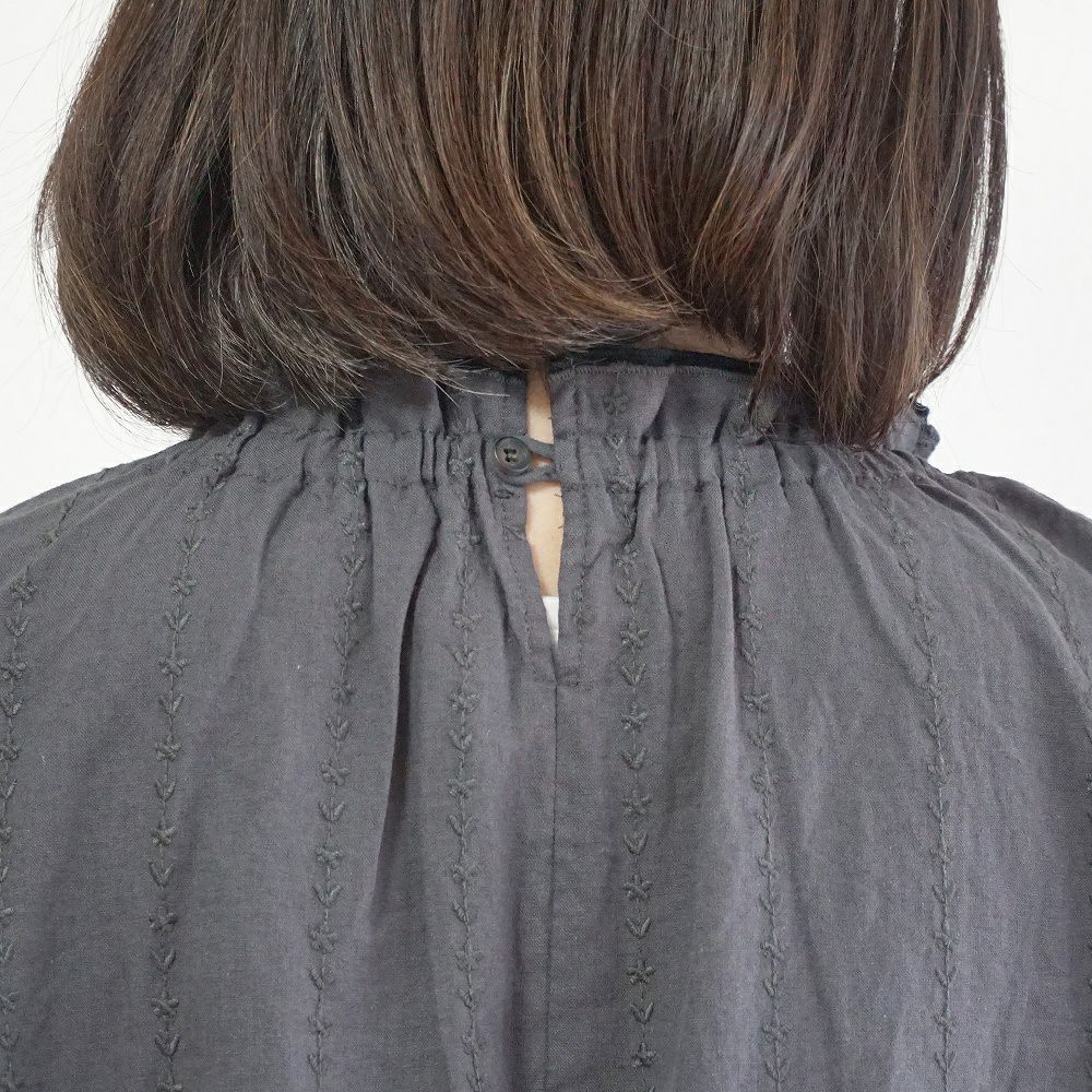 Branch m‘.,ブランチエム,ナチュラル,30代,40代,50代,60代,コットン,綿,ゆったり,blouse,ブラウス,フリルブラウス,