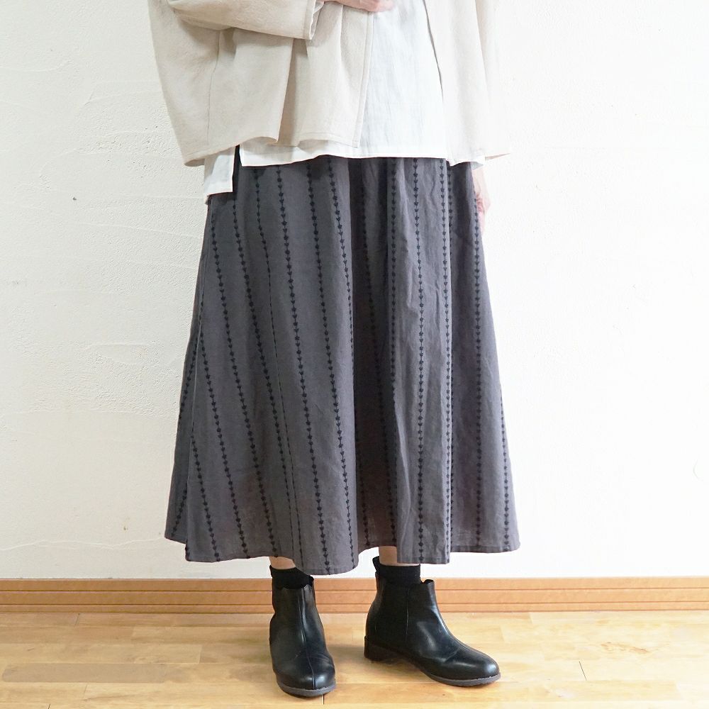 Branch m‘.,ブランチエム,ナチュラル,30代,40代,50代,60代,コットン,綿,ゆったり,スカート,フレアスカート,タックスカート,