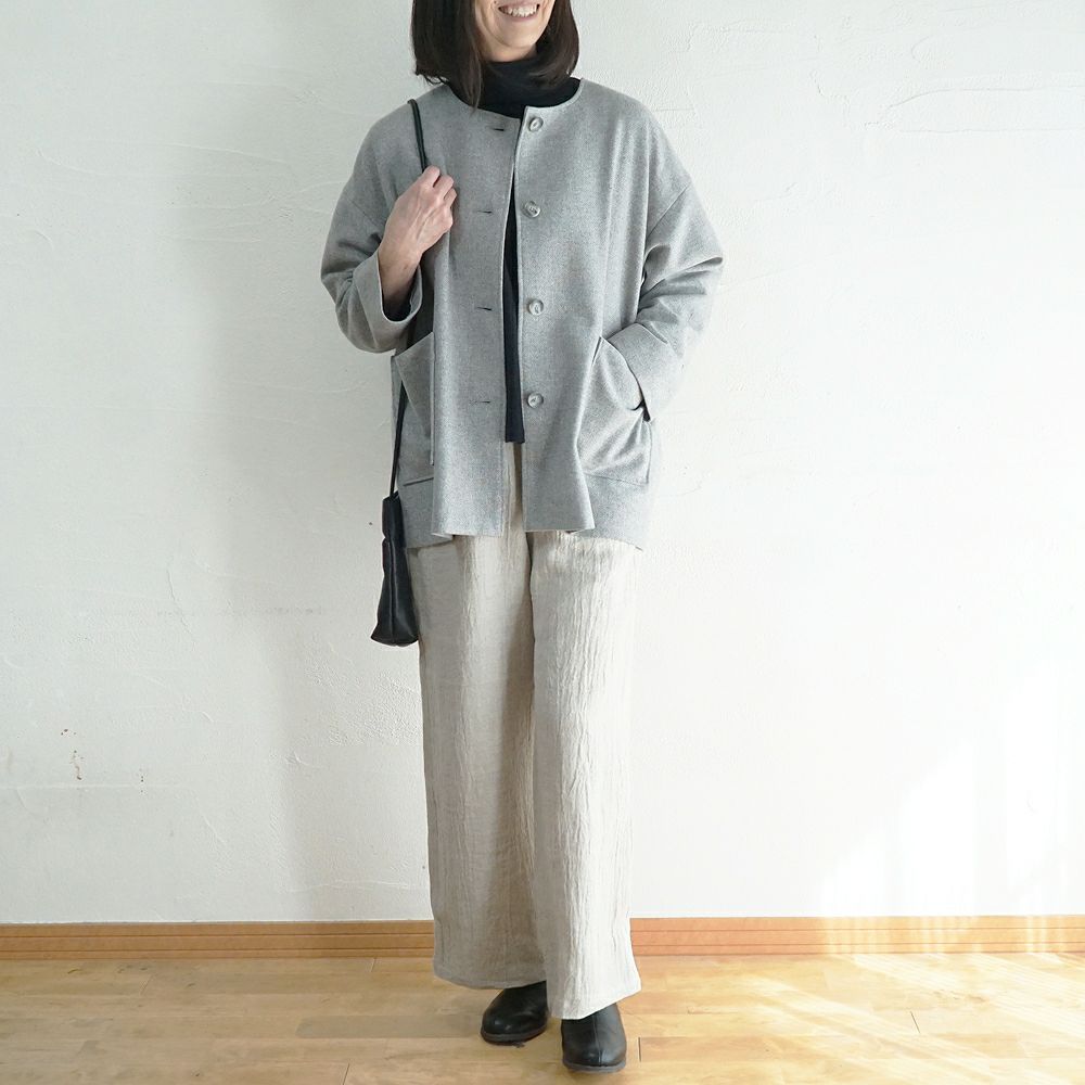 Branch m‘.,ブランチエム,ナチュラル,30代,40代,50代,60代,ウール,ゆったり,コート,ジャケット,ノーカラーコート,裏地,ノーカラー,クルーネック,クルーネックコート