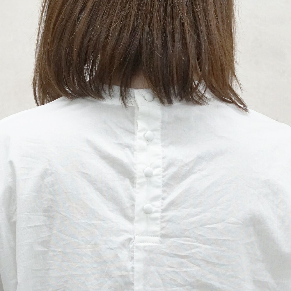 Branch m‘.,ブランチエム,ナチュラル,30代,40代,50代,60代,コットン,ゆったり,コットン,コットンブラウス,綿ブラウス,フリル,フリルブラウス,フォーマル,オケージョン,セットアップ,レイヤード,レイヤードコーデ,