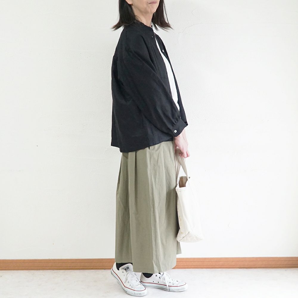 Branch m‘.,ブランチエム,ナチュラル,30代,40代,50代,60代,リネン,ゆったり,blouse,ブラウス,リネンブラウス,バンドカラー,バンドカラーブラウス,スタンドカラー,スタンドカラーブラウス,切替ブラウス