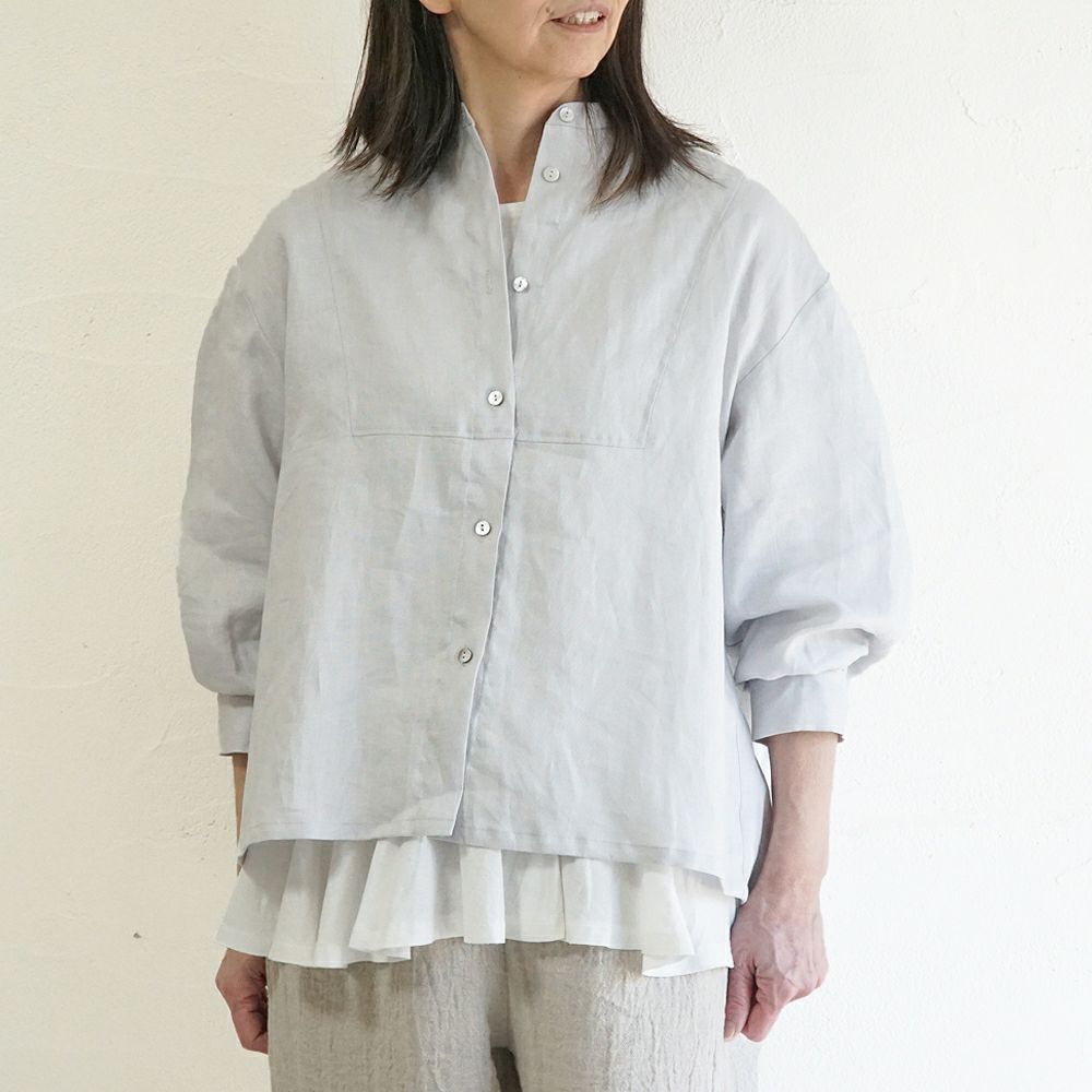 Branch m‘.,ブランチエム,ナチュラル,30代,40代,50代,60代,リネン,ゆったり,blouse,ブラウス,リネンブラウス,バンドカラー,バンドカラーブラウス,スタンドカラー,スタンドカラーブラウス,切替ブラウス