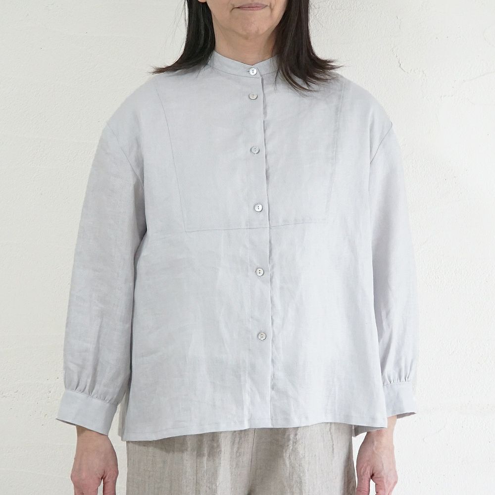 Branch m‘.,ブランチエム,ナチュラル,30代,40代,50代,60代,リネン,ゆったり,blouse,ブラウス,リネンブラウス,バンドカラー,バンドカラーブラウス,スタンドカラー,スタンドカラーブラウス,切替ブラウス