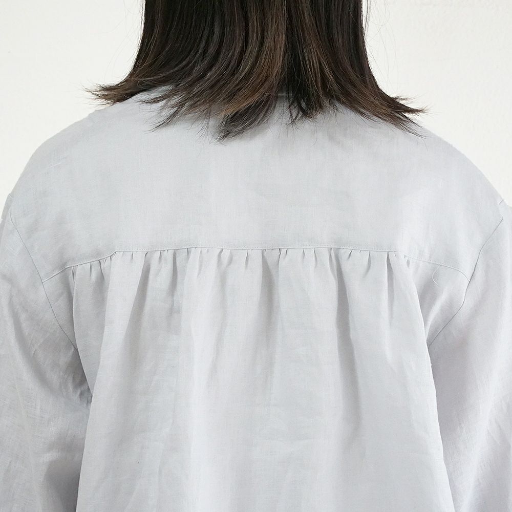 Branch m‘.,ブランチエム,ナチュラル,30代,40代,50代,60代,リネン,ゆったり,blouse,ブラウス,リネンブラウス,バンドカラー,バンドカラーブラウス,スタンドカラー,スタンドカラーブラウス,切替ブラウス